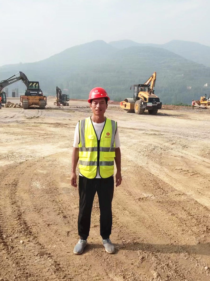我是魯中公路的新兵：臨臨高速項(xiàng)目部實(shí)習(xí)生宿茂良
