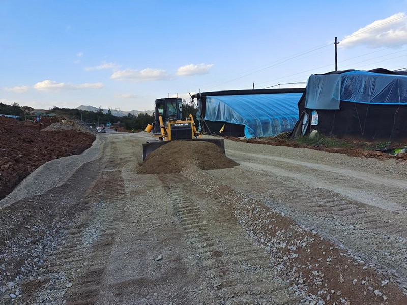 臨臨高速六標(biāo)首條改路工程順利通車