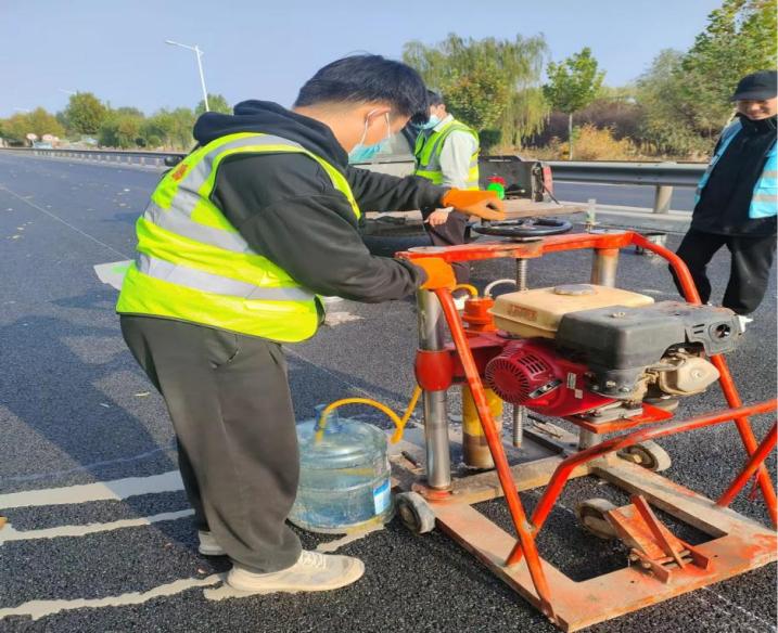 平凡中的堅守，工程質(zhì)量的“守護(hù)者”