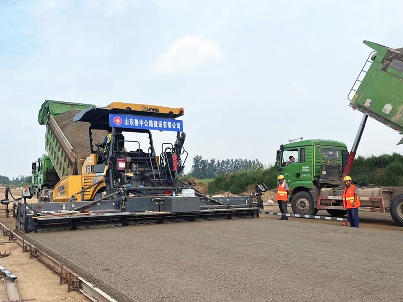 機(jī)械化施工公司多措并舉保障臨臨項目有序施工