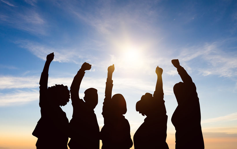 向著春天，奔赴希望