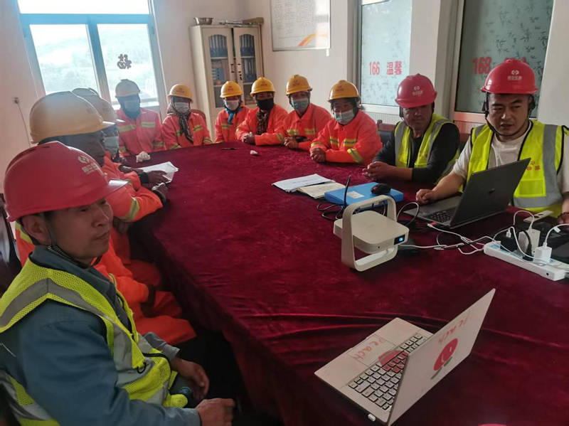【一提三?！縎232張魯線博山區(qū)王家莊至沂源縣草埠段修復(fù)養(yǎng)護(hù)工程組織新員工安全培訓(xùn)