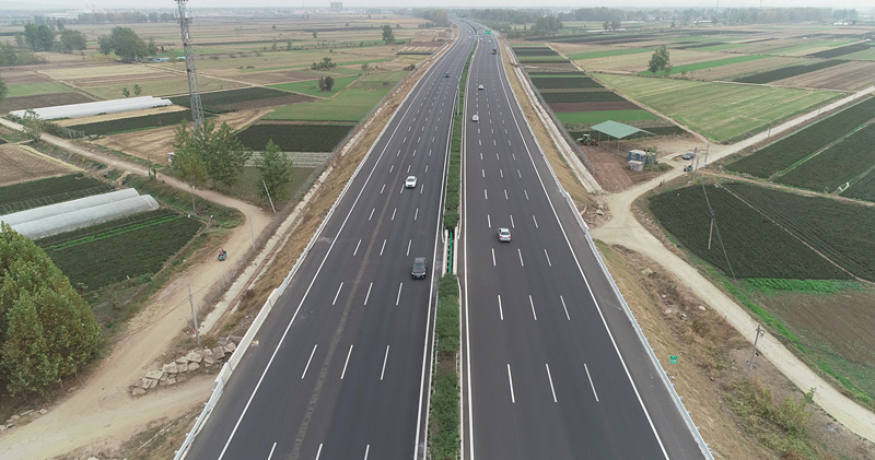 京滬高速改擴(kuò)建、嵐羅高速、濟(jì)南大東環(huán)、濰日高速濰坊連接線四項(xiàng)目正式通車