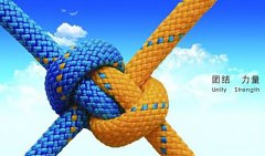 相信相愛(ài)的一家人