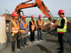 十月，我們一起奮戰(zhàn)