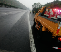 高速養(yǎng)護(hù)“365”，一直在堅(jiān)守