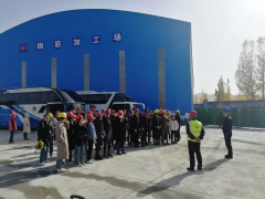 山東交通學(xué)院師生赴青蘭二標(biāo)預(yù)制場(chǎng)參觀學(xué)習(xí)