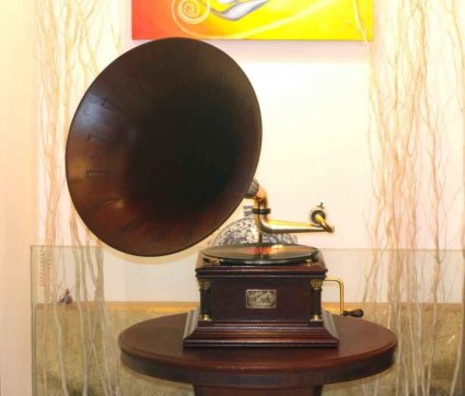 父親與他的留聲機(jī)