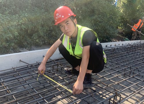 楷模故鄉(xiāng)，精神傳承