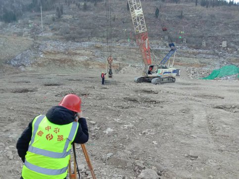 【臨臨風(fēng)采】臨臨六標(biāo)項(xiàng)目部YK99+789蓋板涵地基強(qiáng)夯首件施工