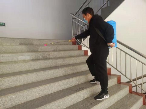 抗擊疫情，市政工程公司在行動